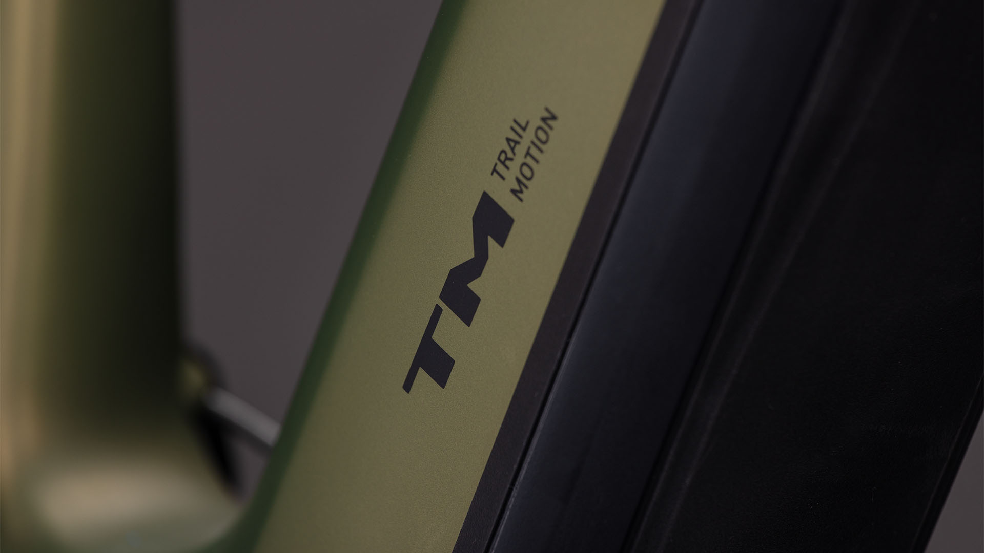 Cube Stereo Hybrid ONE44 HPC TM 800 reedgreen´n´matrix UN3556 Fahrzeug mit Antrieb durch Lithium-Ionen- Batterien. Transport nach SV 388 und 666 ADR.