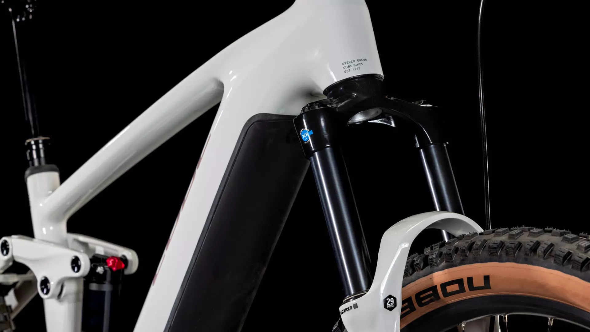 Cube Stereo Hybrid ONE44 Pro 800 cotton´n´switch 