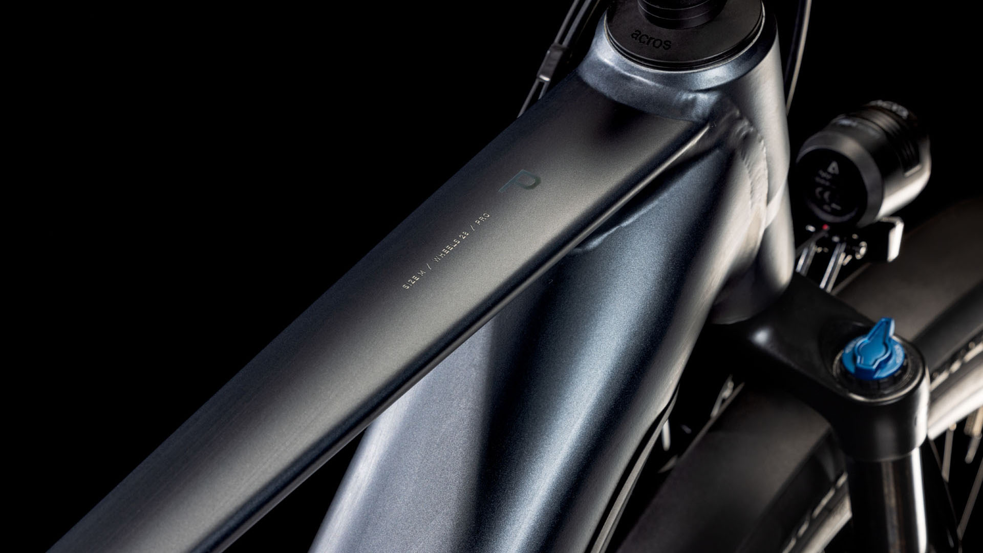 Cube Touring Hybrid Pro 625 metallicgrey´n´chrome 