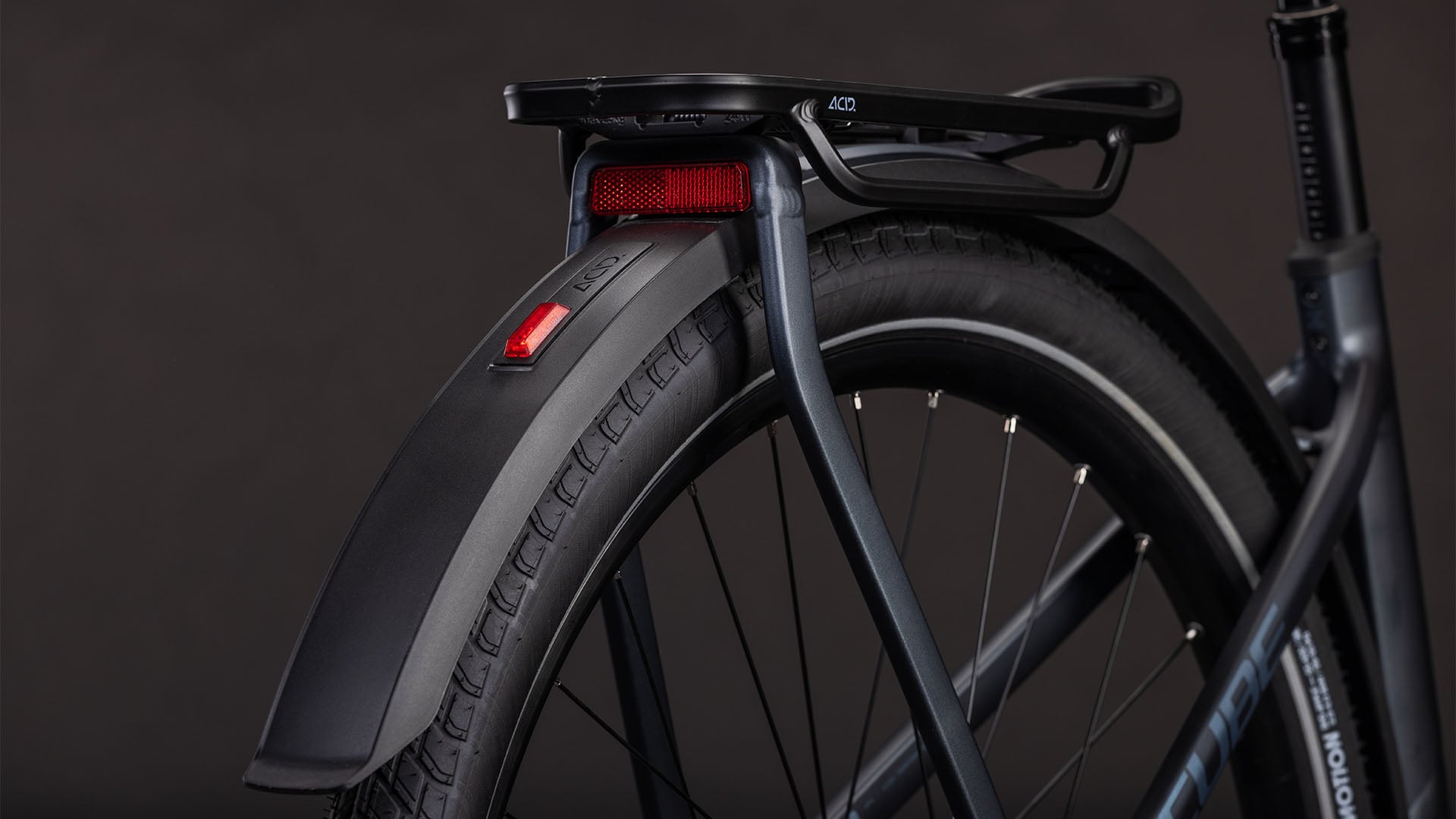 Cube Kathmandu Hybrid ONE 800 metallicgrey´n´grey UN3556 Fahrzeug mit Antrieb durch Lithium-Ionen- Batterien. Transport nach SV 388 und 666 ADR.