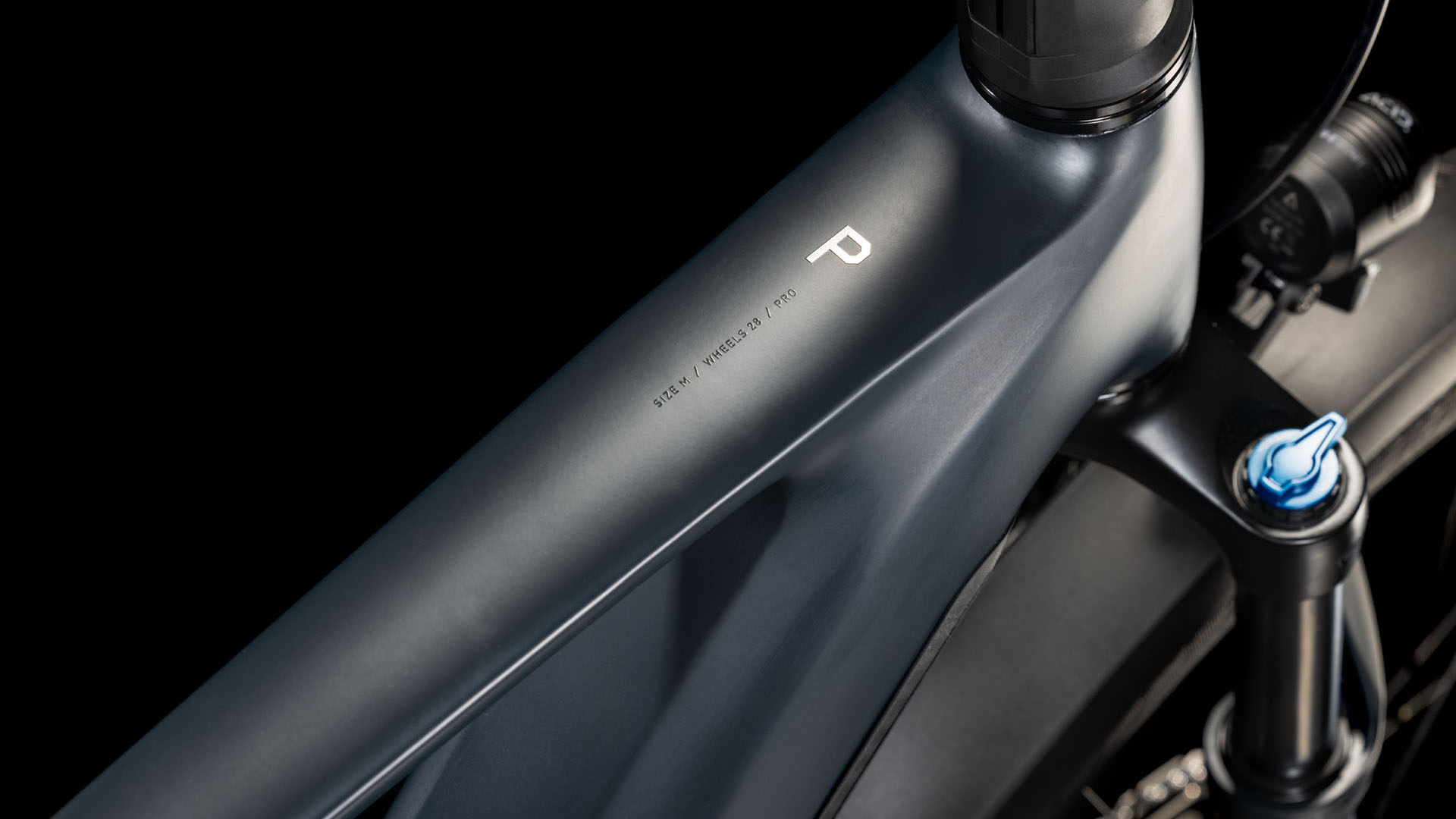 Cube Kathmandu Hybrid Comfort Pro 800 night´n´chrome 