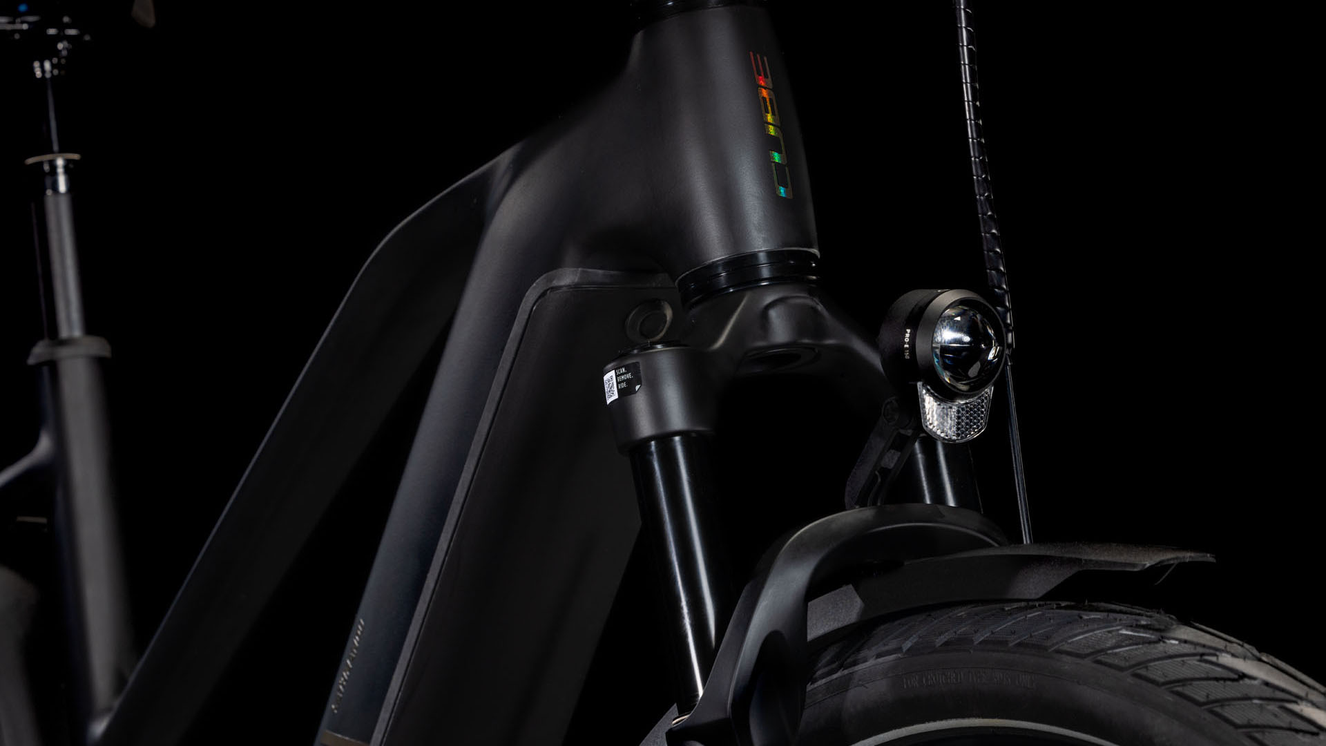 Cube Kathmandu Hybrid EXC 800 black´n´prism 