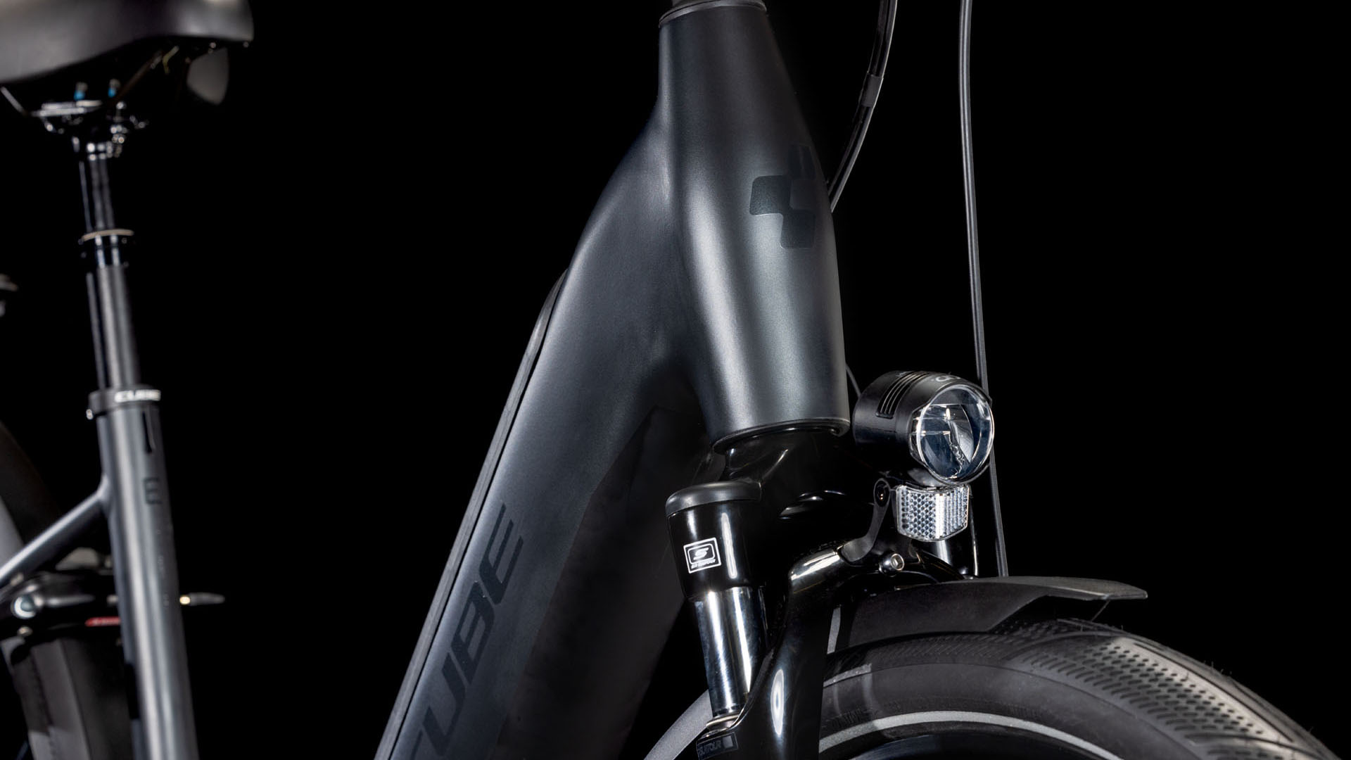 Cube Supreme RT Hybrid Deluxe EX 625 metalblack´n´glossy Batteriebetriebenes Fahrzeug (UN 3171) unterliegt nicht den Vorschriften des ADR