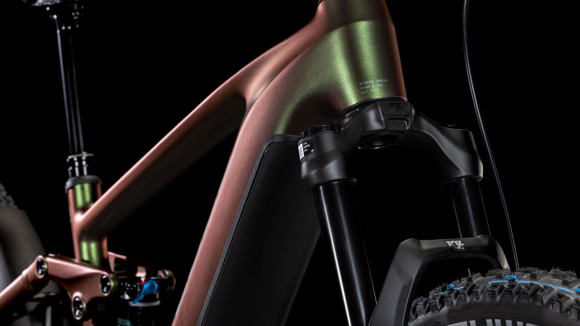 Cube Stereo Hybrid ONE44 EXC 800 stellar´n´shiftiris Batteriebetriebenes Fahrzeug (UN 3171) unterliegt nicht den Vorschriften des ADR