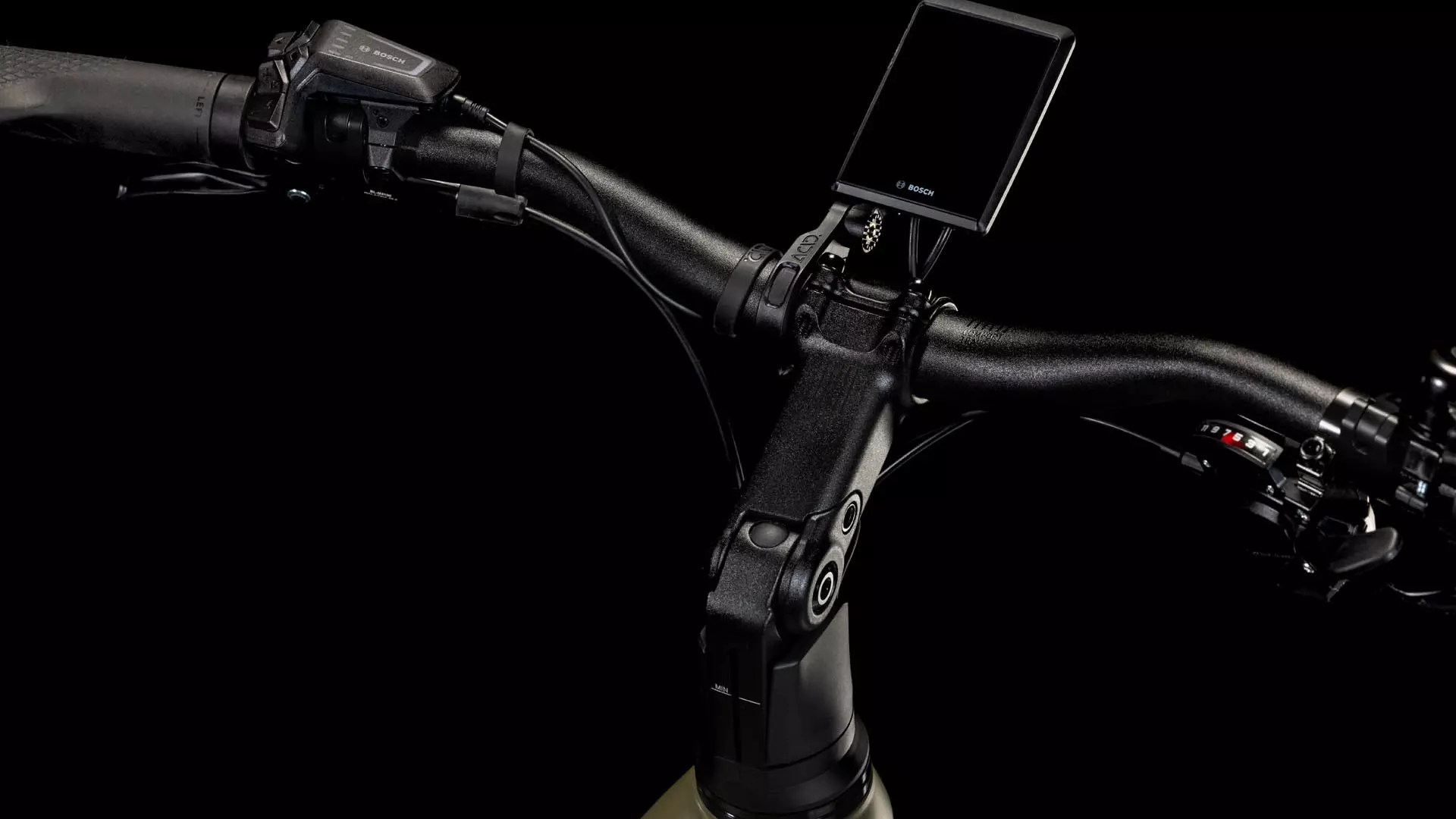 Cube Kathmandu Hybrid Pro 800 dustyolive´n´gold 