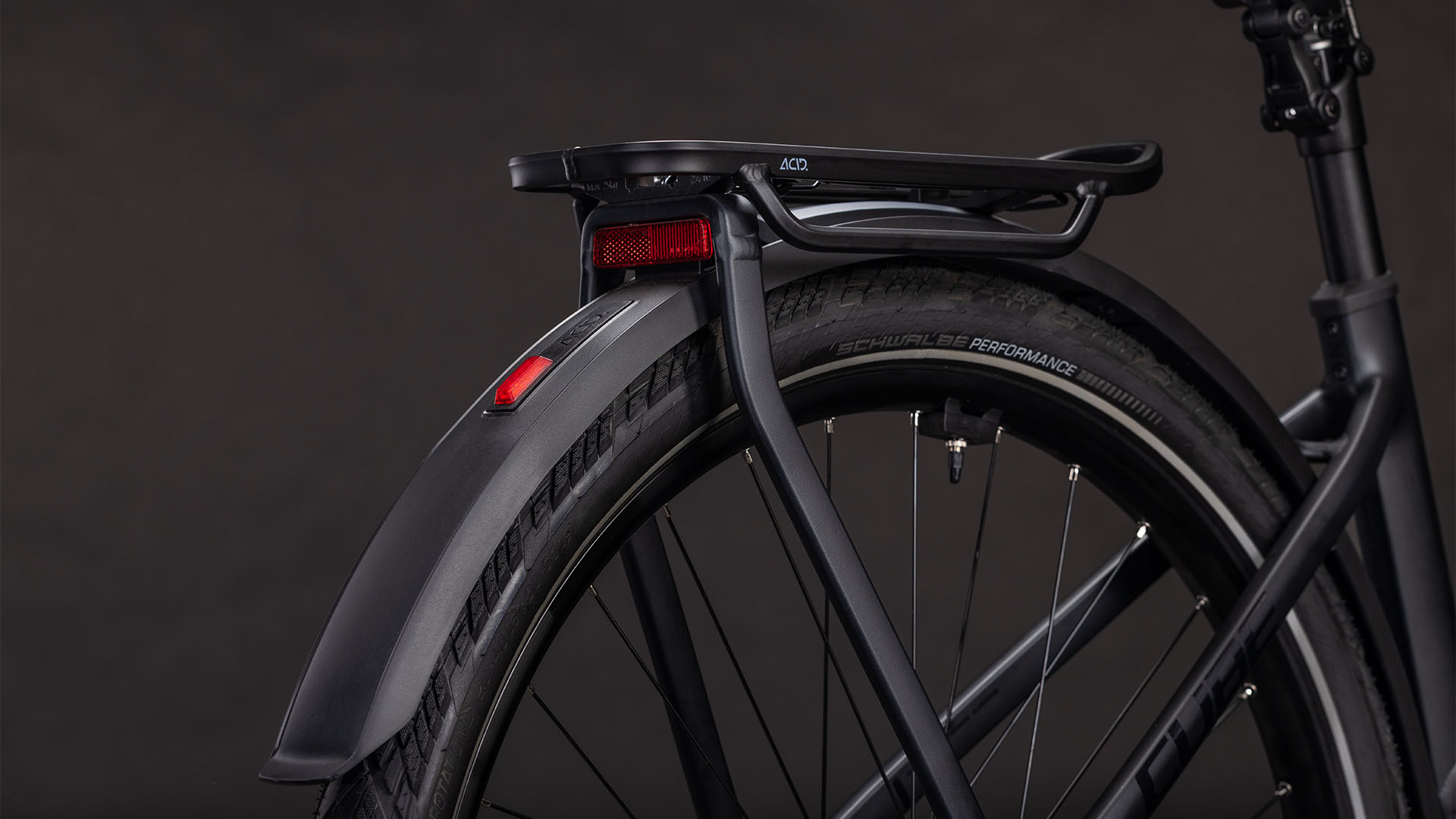 Cube Kathmandu Hybrid Pro 800 coal´n´black UN3556 Fahrzeug mit Antrieb durch Lithium-Ionen- Batterien. Transport nach SV 388 und 666 ADR.