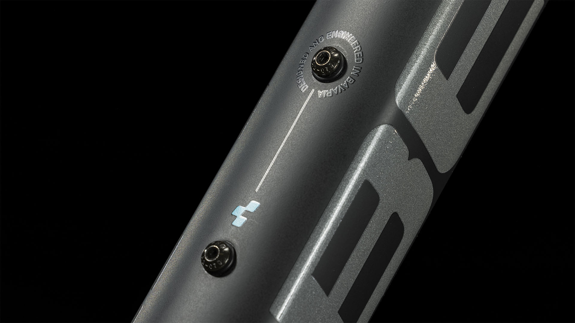 Cube Aim Race black´n´azure  