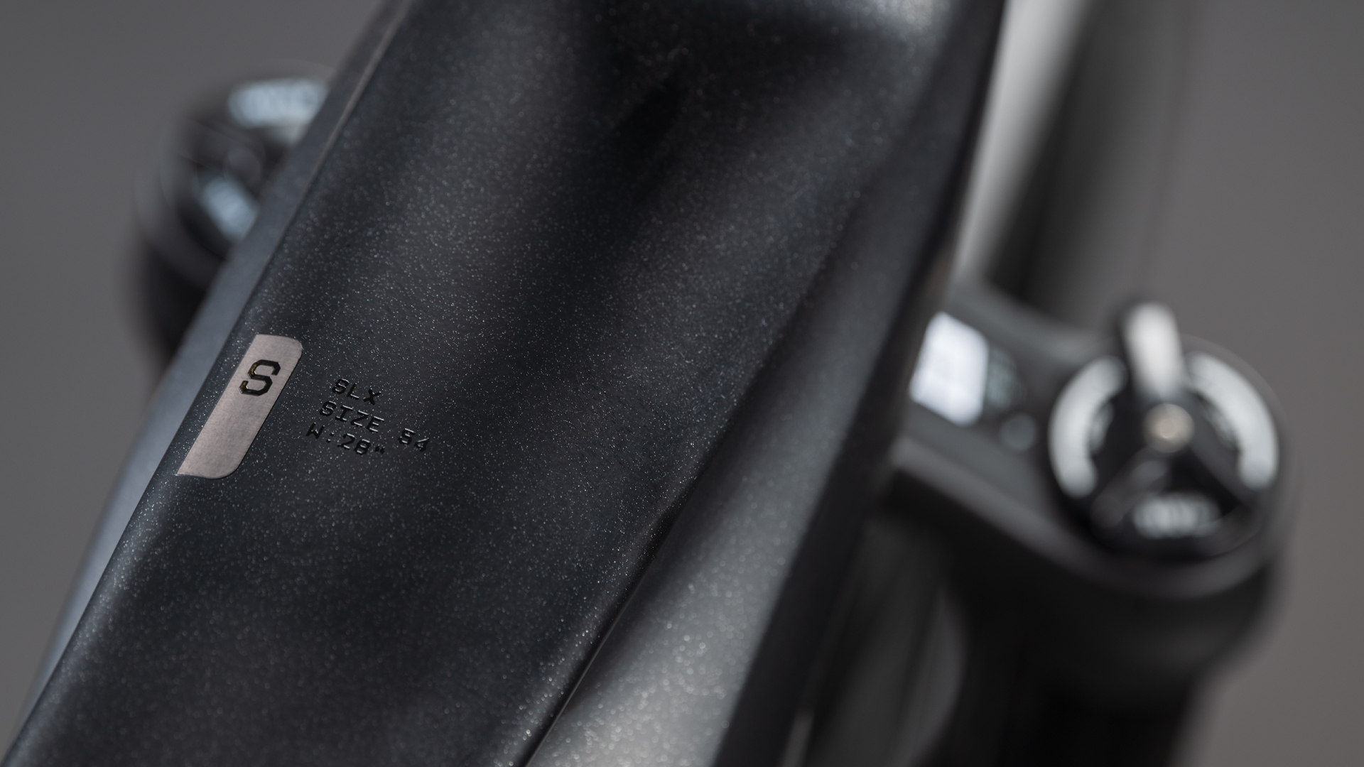 Cube Kathmandu Hybrid SLX 800 silverdust´n´chrome UN3556 Fahrzeug mit Antrieb durch Lithium-Ionen- Batterien. Transport nach SV 388 und 666 ADR.