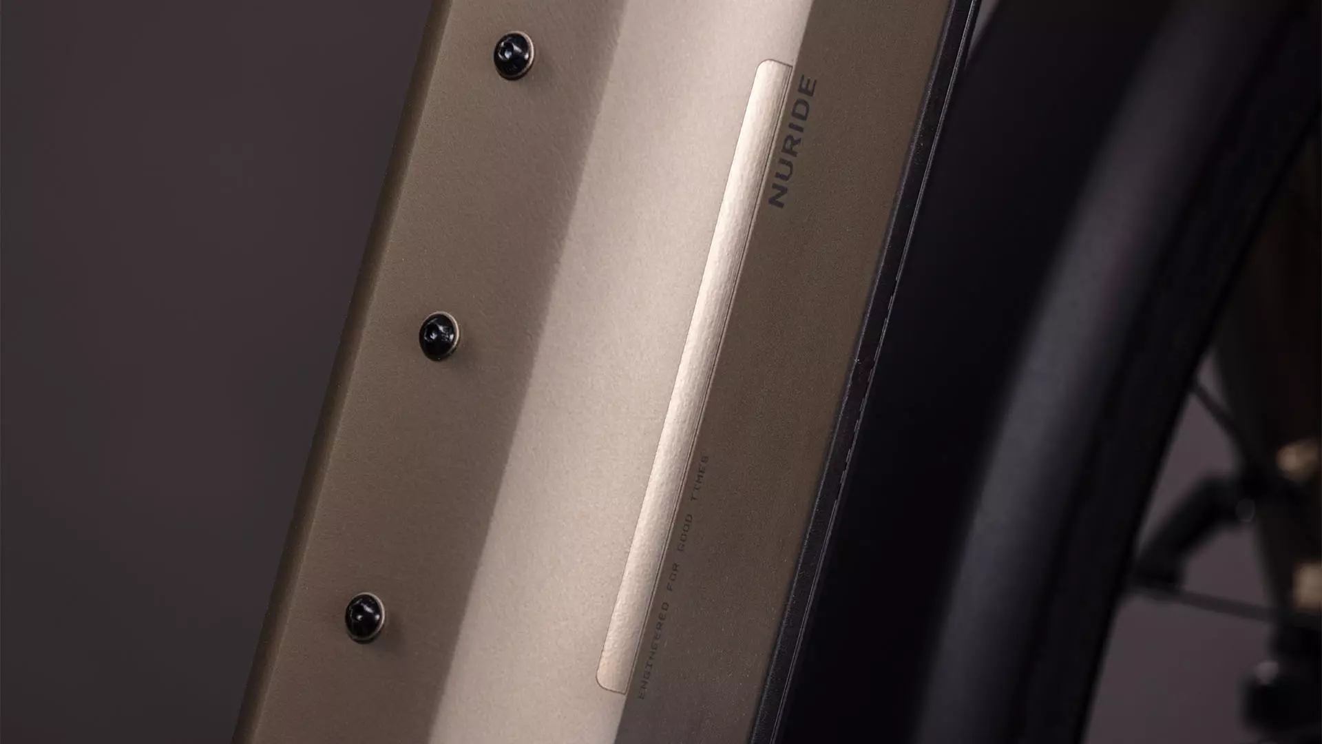 Cube Nuride Hybrid Pro 800 flashstone´n´chrome UN3556 Fahrzeug mit Antrieb durch Lithium-Ionen- Batterien. Transport nach SV 388 und 666 ADR.