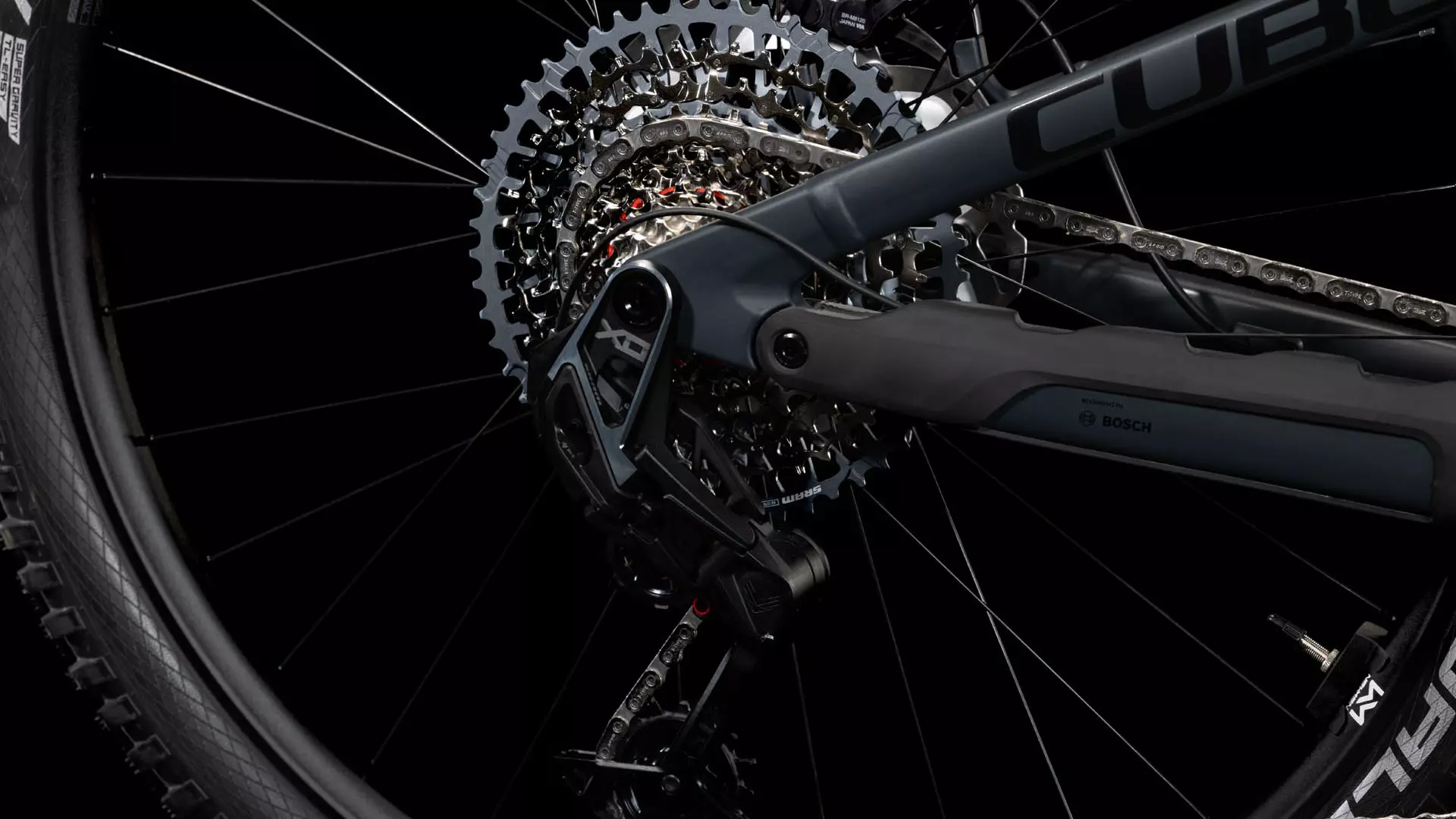 Cube Stereo Hybrid ONE44 HPC AT 800 carbon´n´gold 