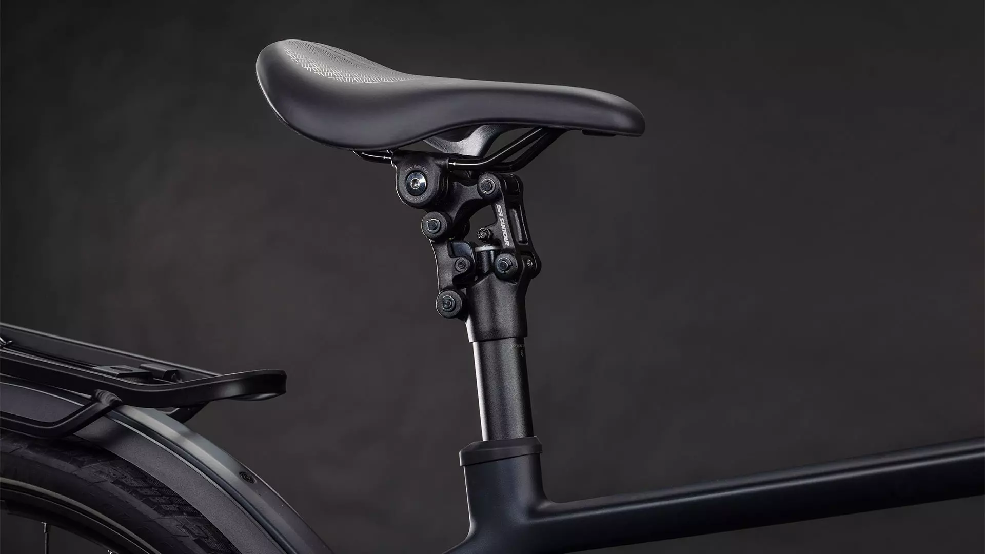 Cube Kathmandu Hybrid Pro 800 coal´n´black UN3556 Fahrzeug mit Antrieb durch Lithium-Ionen- Batterien. Transport nach SV 388 und 666 ADR.