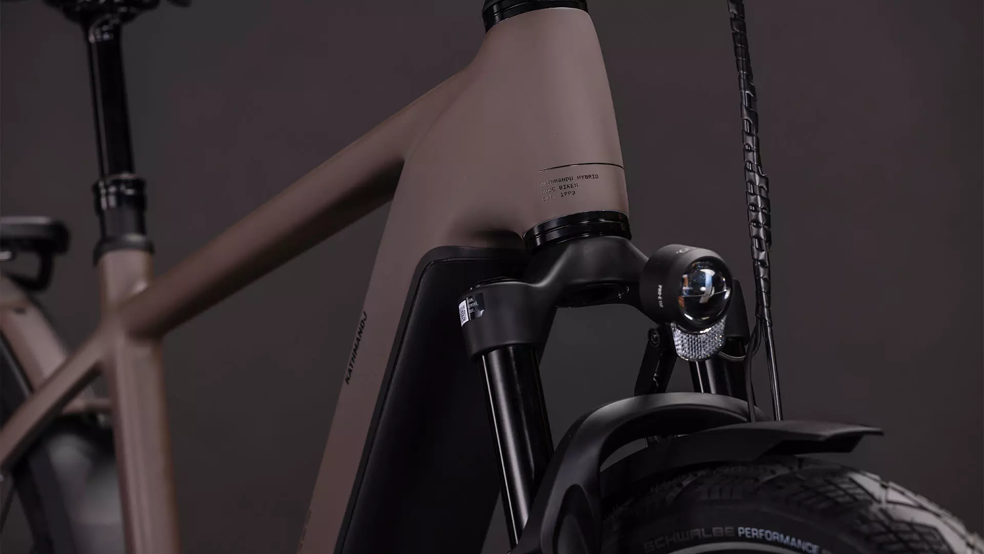 Cube Kathmandu Hybrid EXC 800 cedar´n´chrome UN3556 Fahrzeug mit Antrieb durch Lithium-Ionen- Batterien. Transport nach SV 388 und 666 ADR.