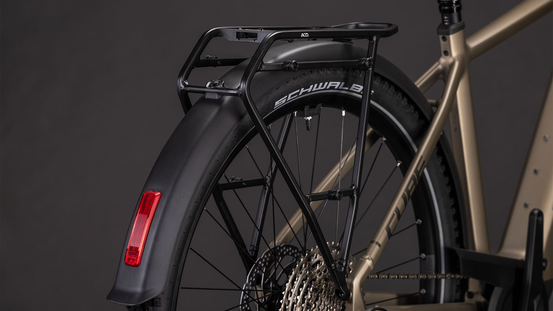 Cube Nuride Hybrid Pro 800 flashstone´n´chrome UN3556 Fahrzeug mit Antrieb durch Lithium-Ionen- Batterien. Transport nach SV 388 und 666 ADR.