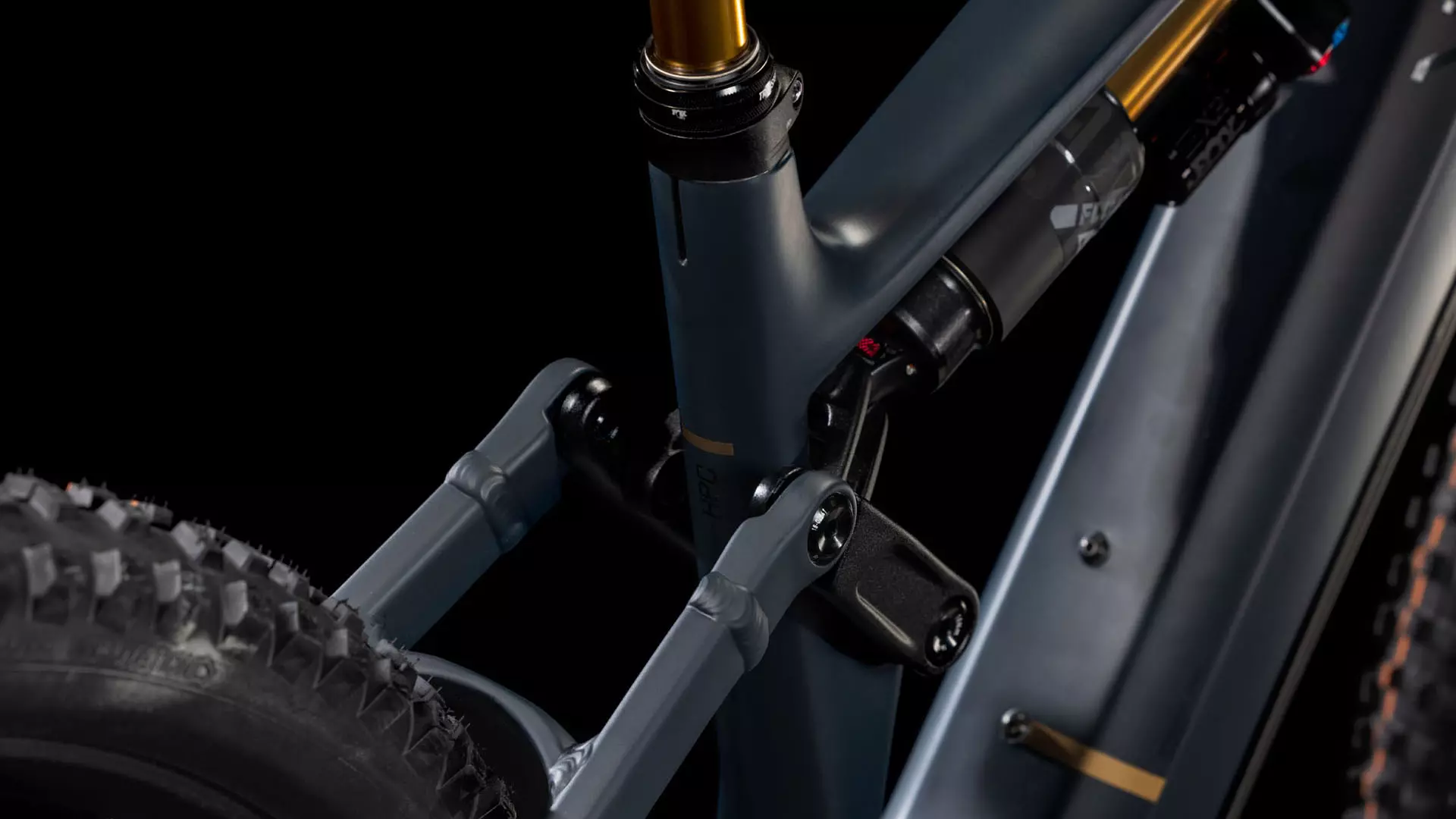 Cube Stereo Hybrid ONE77 HPC AT 800 carbon´n´gold 