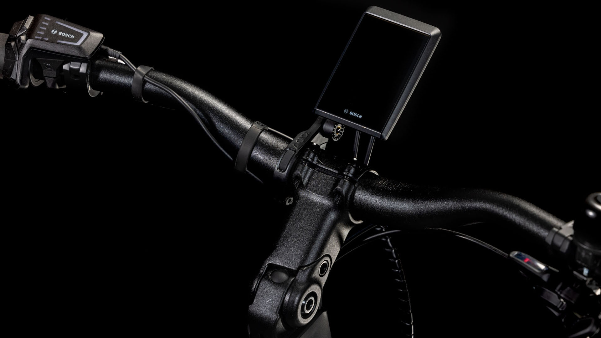 Cube Kathmandu Hybrid EXC 800 black´n´prism 