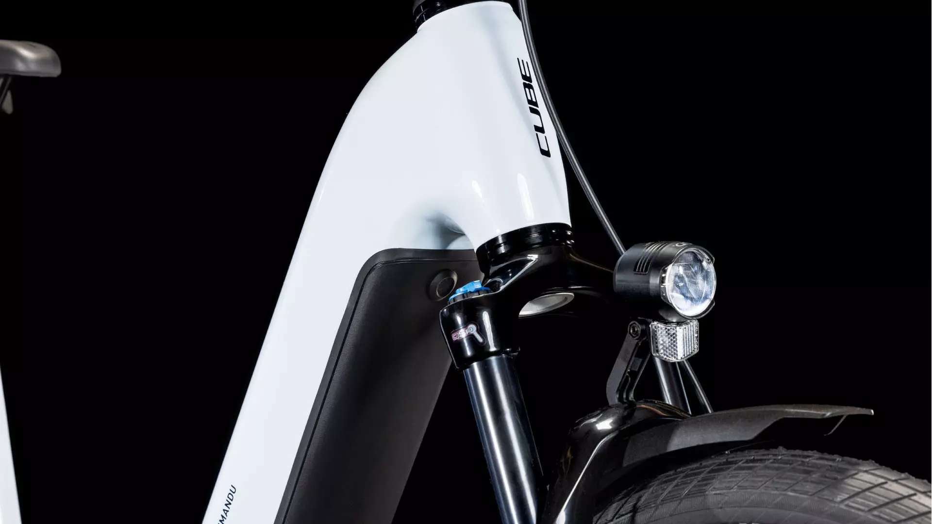 Cube Kathmandu Hybrid ONE 600 polarwhite´n´black 