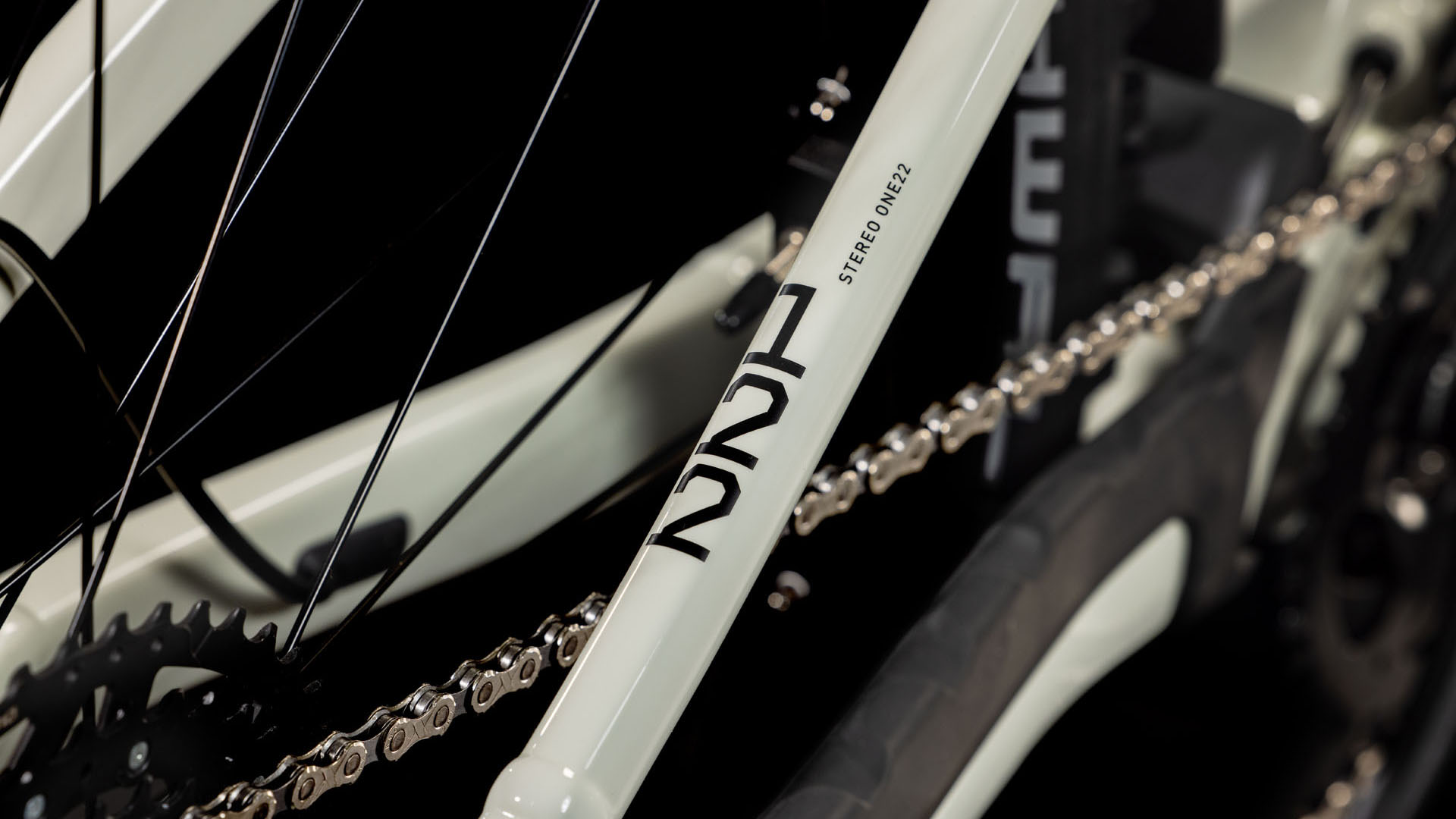 Cube Stereo Hybrid ONE22 Pro 800 desertstone´n´black Batteriebetriebenes Fahrzeug (UN 3171) unterliegt nicht den Vorschriften des ADR