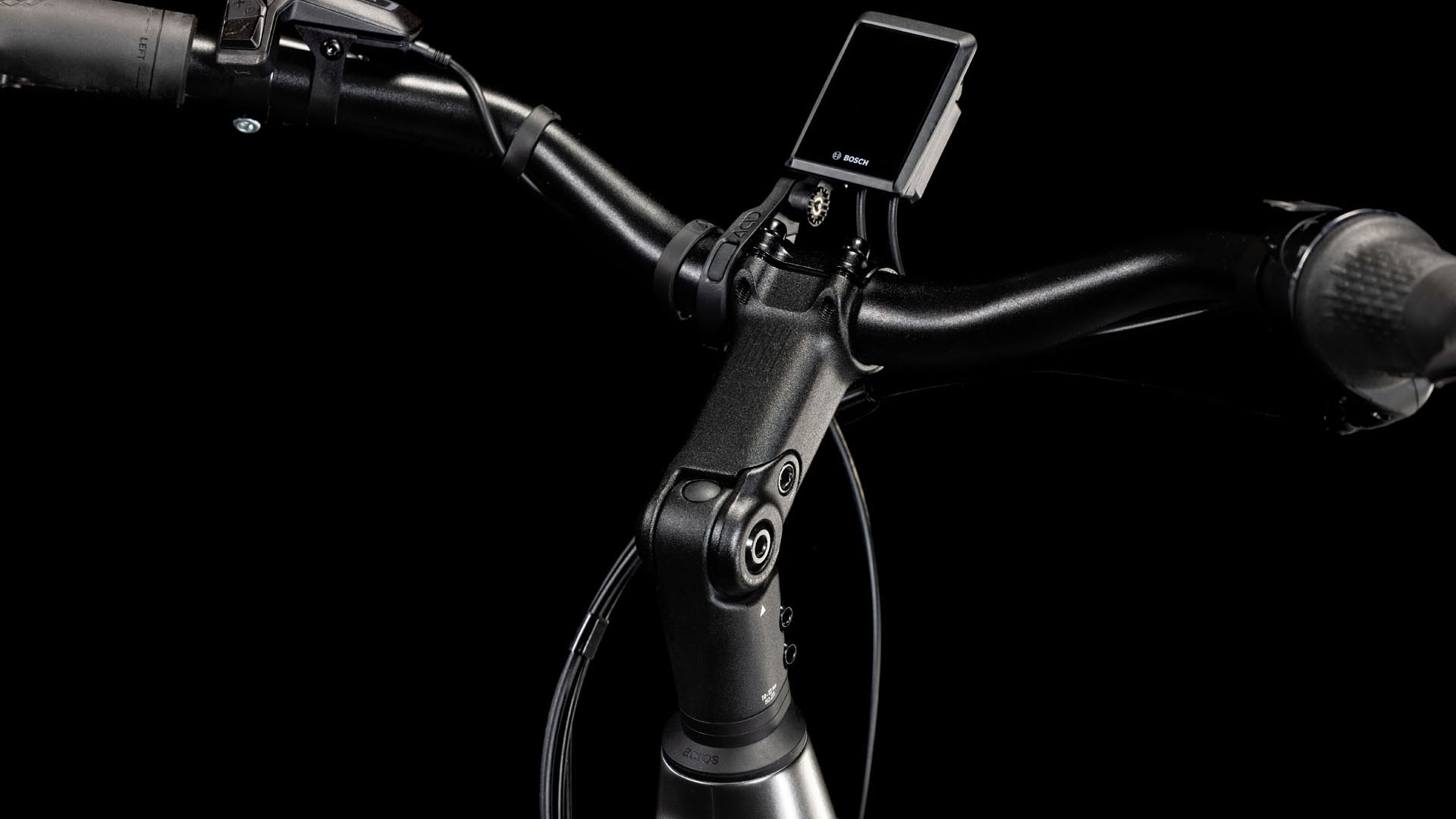 Cube Supreme Hybrid Deluxe ONE 625 slateblack´n´black Batteriebetriebenes Fahrzeug (UN 3171) unterliegt nicht den Vorschriften des ADR