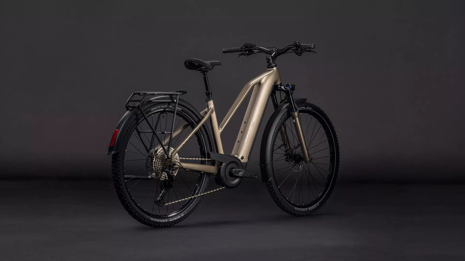 Cube Nuride Hybrid Pro 800 flashstone´n´chrome UN3556 Fahrzeug mit Antrieb durch Lithium-Ionen- Batterien. Transport nach SV 388 und 666 ADR.