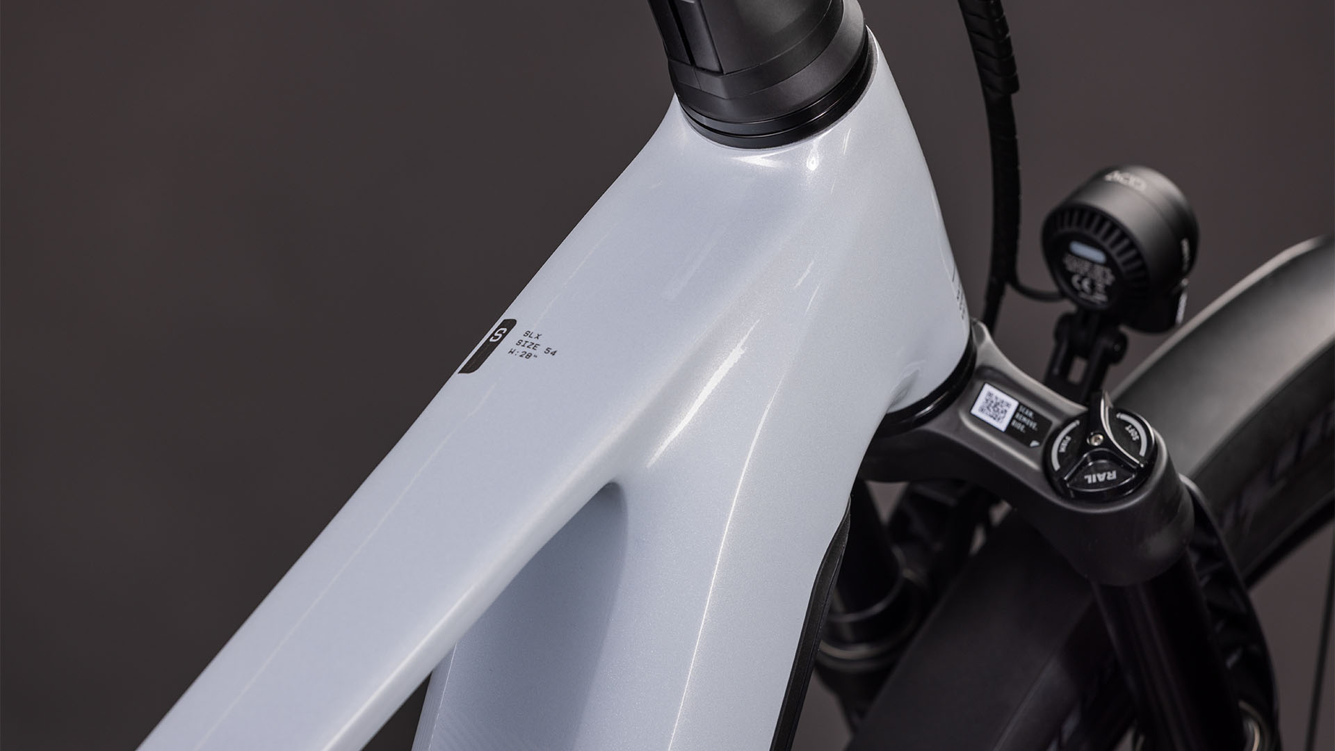 Cube Kathmandu Hybrid SLX 800 foggrey´n´grey UN3556 Fahrzeug mit Antrieb durch Lithium-Ionen- Batterien. Transport nach SV 388 und 666 ADR.