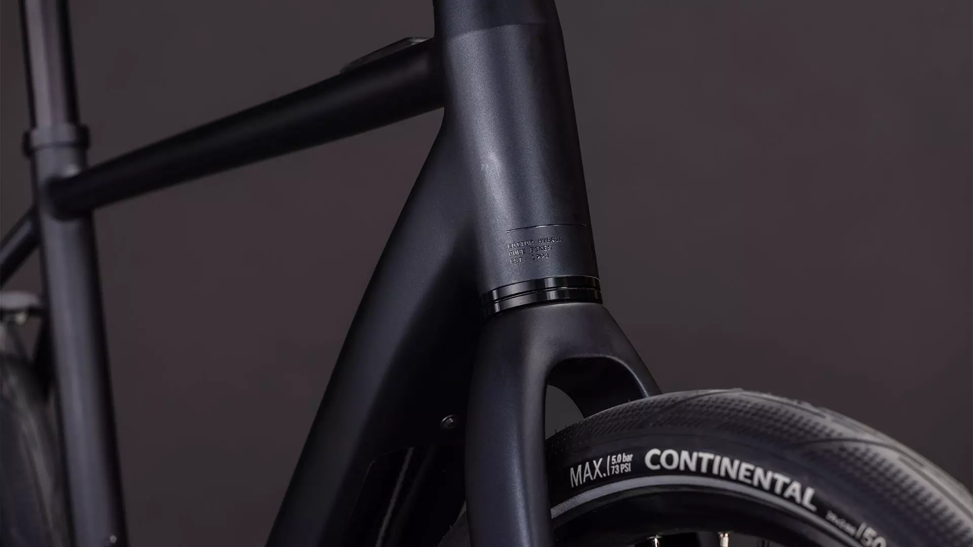 Cube Editor Hybrid Pro 400X coal´n´prism UN3556 Fahrzeug mit Antrieb durch Lithium-Ionen- Batterien. Transport nach SV 388 und 666 ADR.