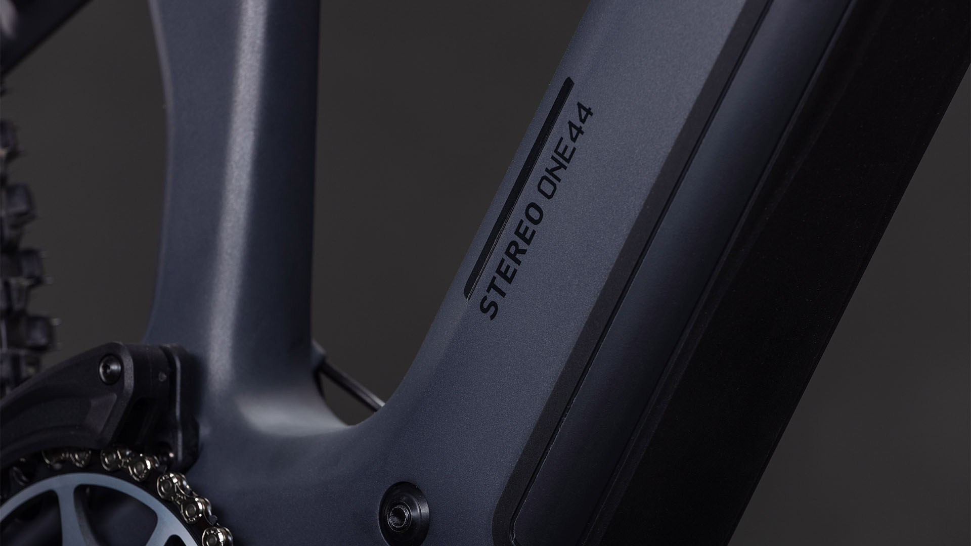 Cube Stereo Hybrid ONE44 HPC SLX 800 slabgrey´n´orange UN3556 Fahrzeug mit Antrieb durch Lithium-Ionen- Batterien. Transport nach SV 388 und 666 ADR.