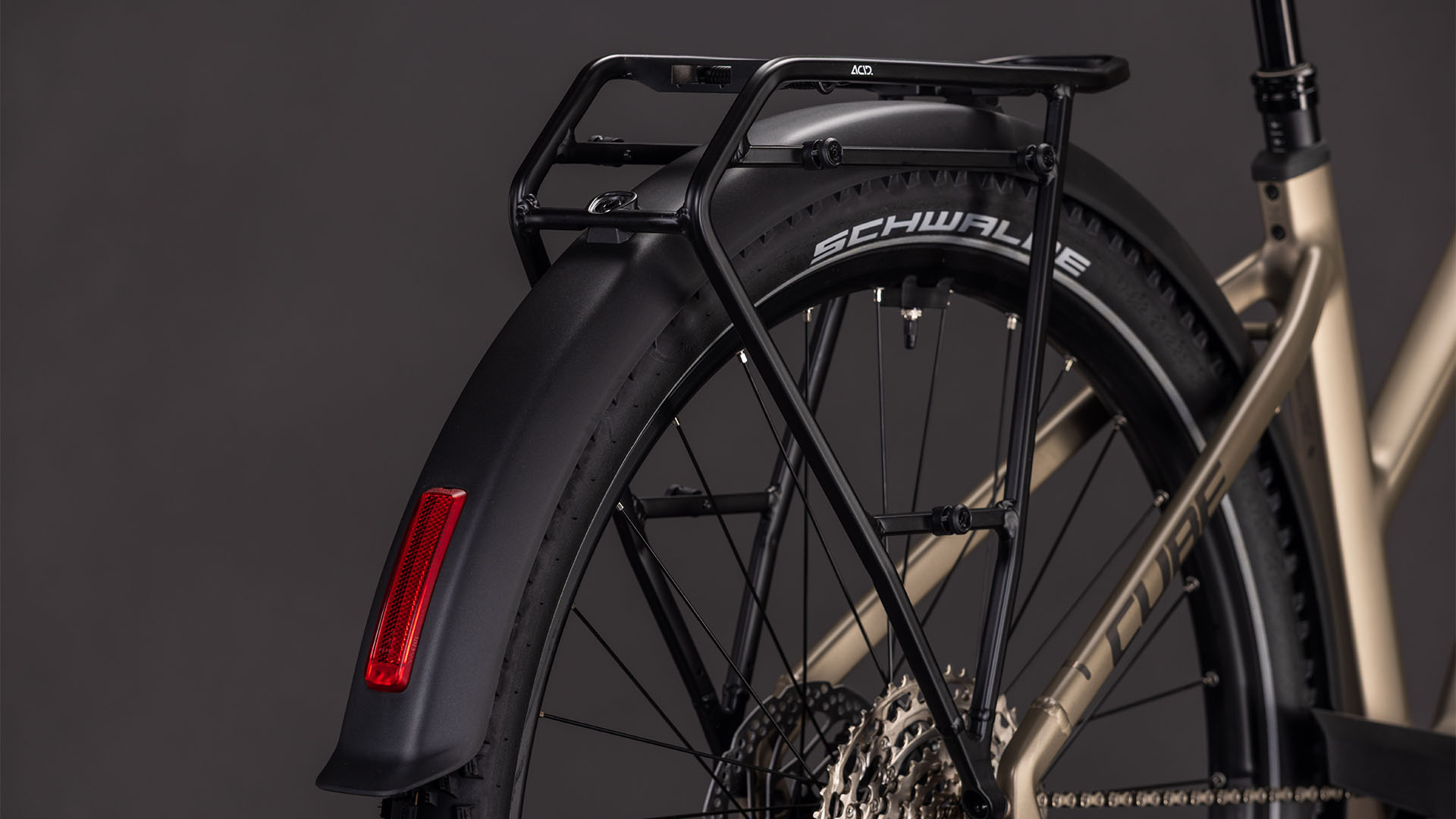 Cube Nuride Hybrid Pro 800 flashstone´n´chrome UN3556 Fahrzeug mit Antrieb durch Lithium-Ionen- Batterien. Transport nach SV 388 und 666 ADR.