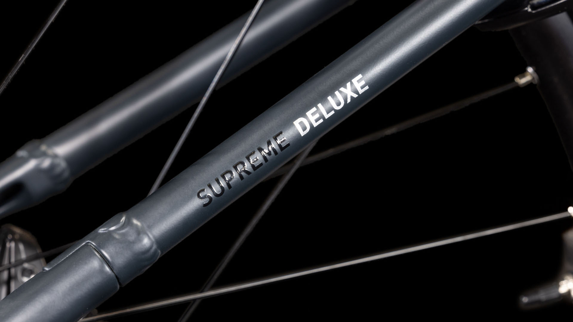 Cube Supreme Hybrid Deluxe Pro 625 night´n´black Batteriebetriebenes Fahrzeug (UN 3171) unterliegt nicht den Vorschriften des ADR