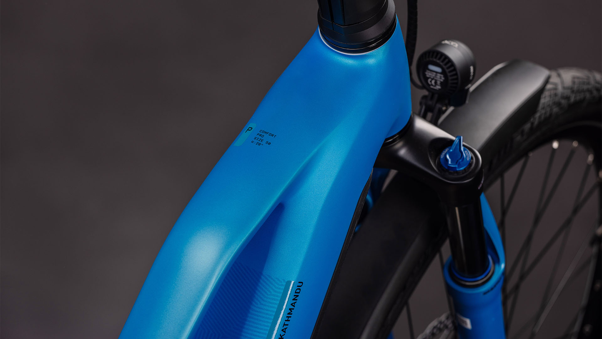 Cube Kathmandu Hybrid Comfort Pro 800 azure´n´black UN3556 Fahrzeug mit Antrieb durch Lithium-Ionen- Batterien. Transport nach SV 388 und 666 ADR.