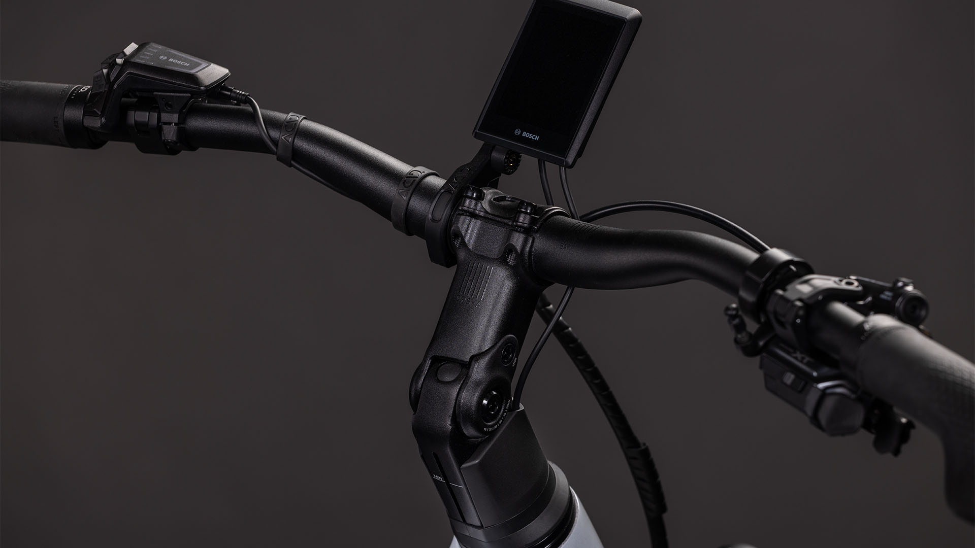 Cube Kathmandu Hybrid SLX 800 foggrey´n´grey UN3556 Fahrzeug mit Antrieb durch Lithium-Ionen- Batterien. Transport nach SV 388 und 666 ADR.