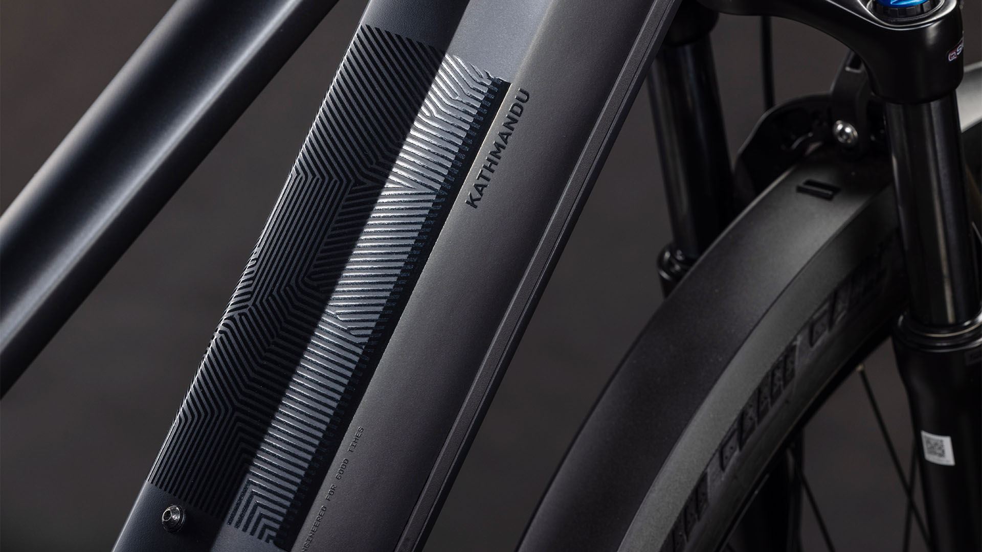 Cube Kathmandu Hybrid Pro 800 coal´n´black UN3556 Fahrzeug mit Antrieb durch Lithium-Ionen- Batterien. Transport nach SV 388 und 666 ADR.