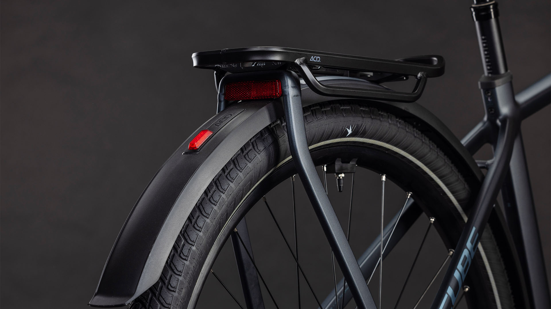 Cube Kathmandu Hybrid ONE 800 metallicgrey´n´grey UN3556 Fahrzeug mit Antrieb durch Lithium-Ionen- Batterien. Transport nach SV 388 und 666 ADR.