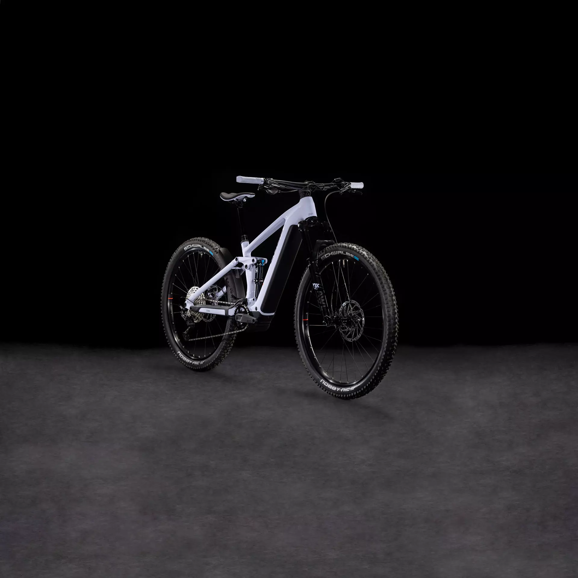 Cube Stereo Hybrid ONE44 EXC 800 cyclamen´n´black 