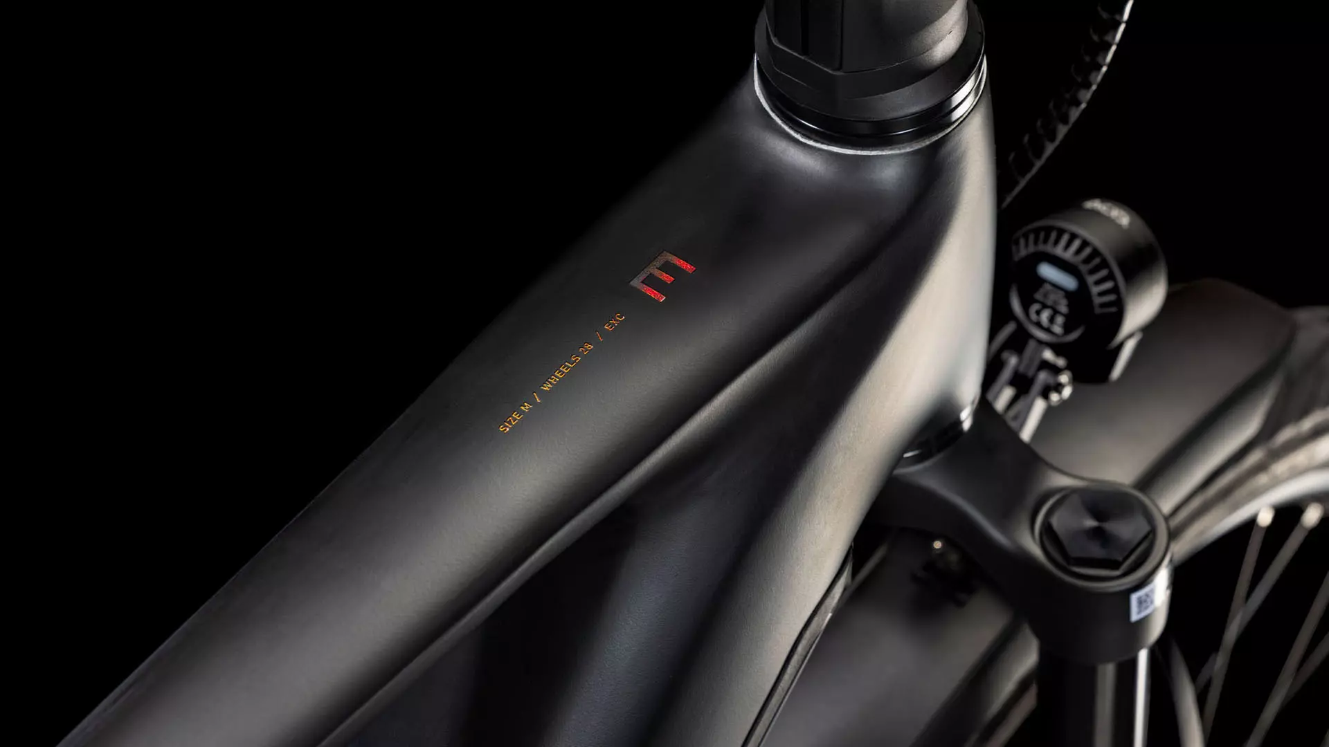 Cube Kathmandu Hybrid EXC 800 black´n´prism 