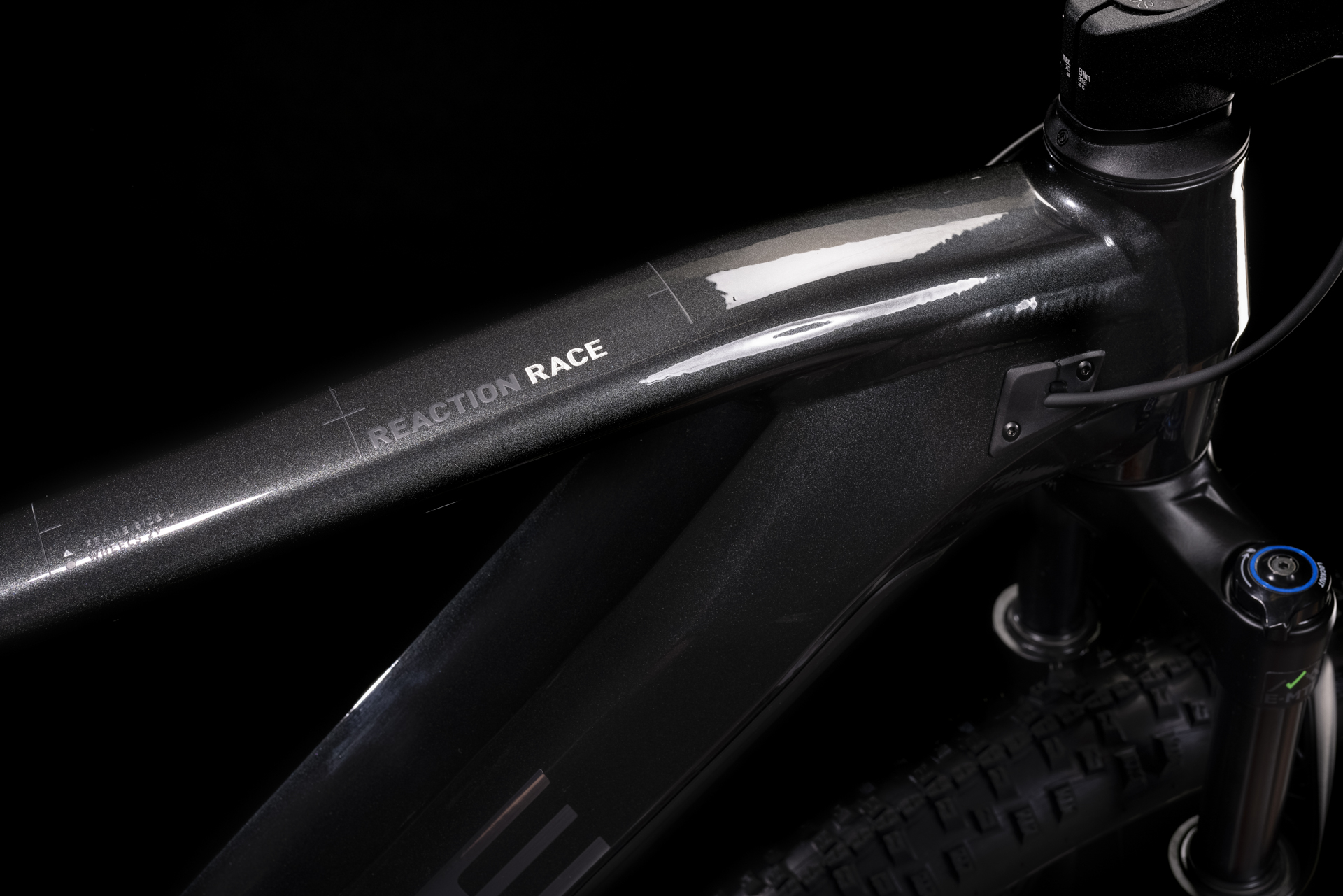 Cube Reaction Hybrid Race 625 grey´n´metal 