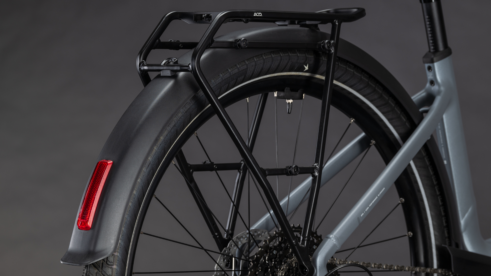 Cube Touring Hybrid Pro 800 pearlgrey´n´grey UN3556 Fahrzeug mit Antrieb durch Lithium-Ionen- Batterien. Transport nach SV 388 und 666 ADR.