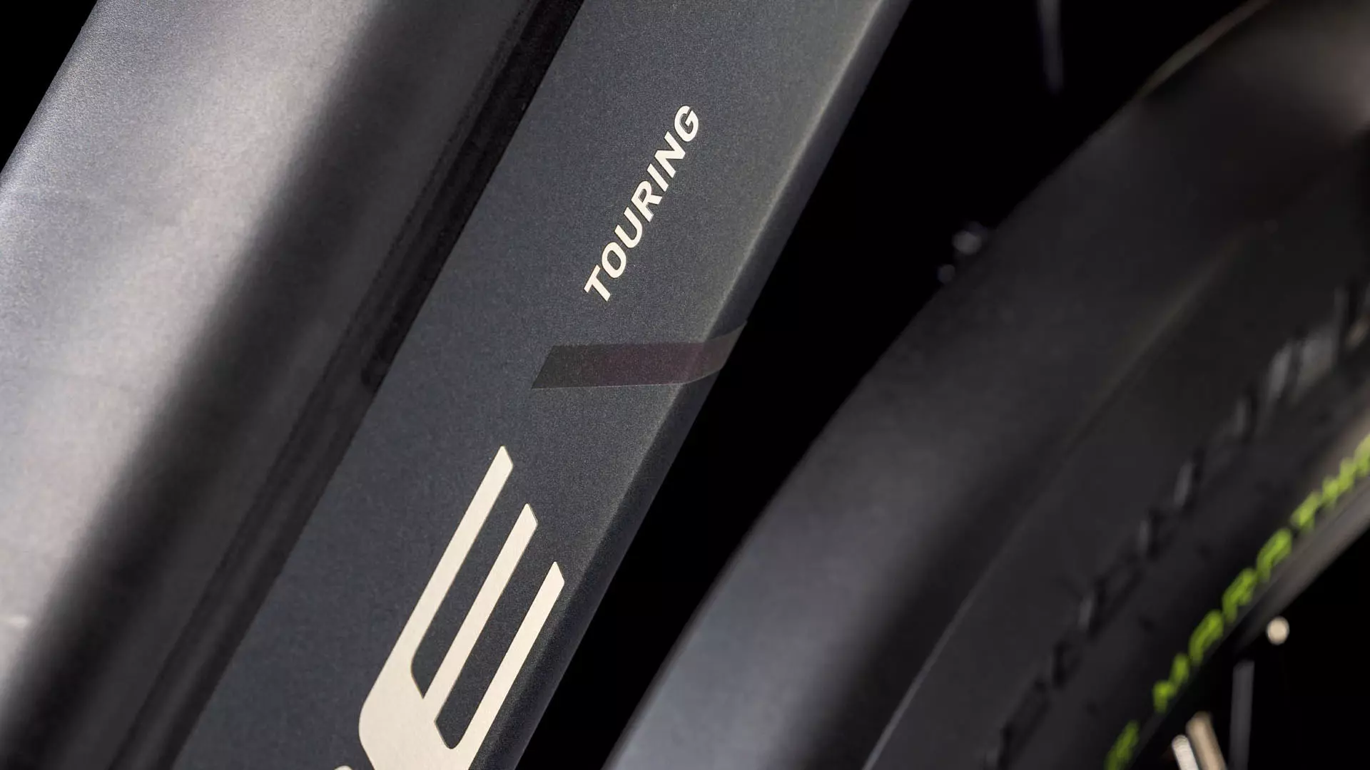 Cube Touring Hybrid Pro 625 metallicgrey´n´chrome 