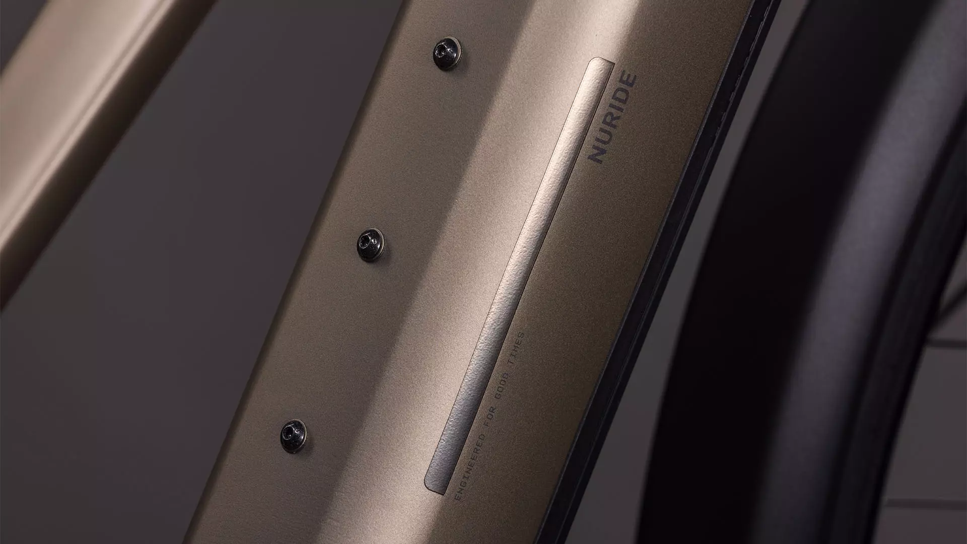 Cube Nuride Hybrid Pro 800 flashstone´n´chrome UN3556 Fahrzeug mit Antrieb durch Lithium-Ionen- Batterien. Transport nach SV 388 und 666 ADR.