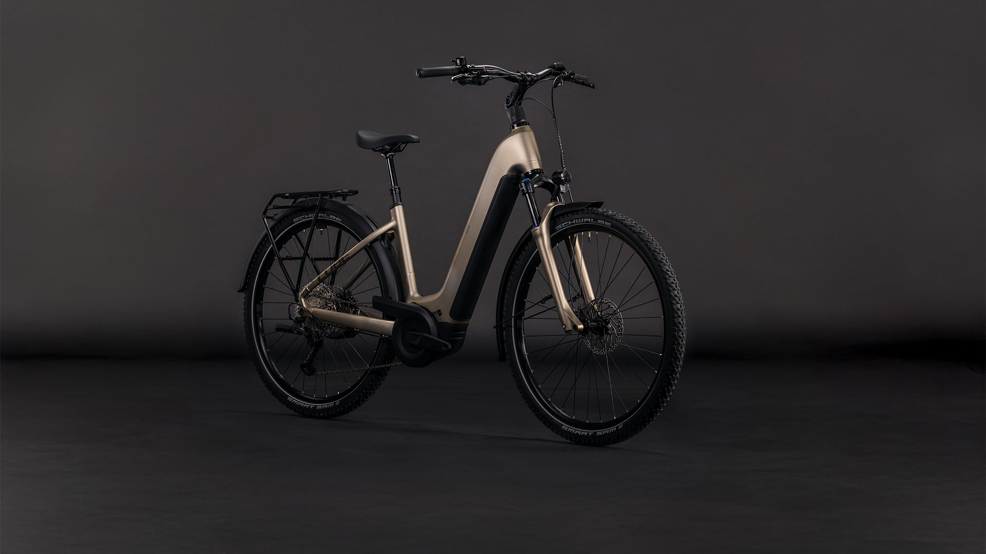 Cube Nuride Hybrid Pro 800 flashstone´n´chrome UN3556 Fahrzeug mit Antrieb durch Lithium-Ionen- Batterien. Transport nach SV 388 und 666 ADR.