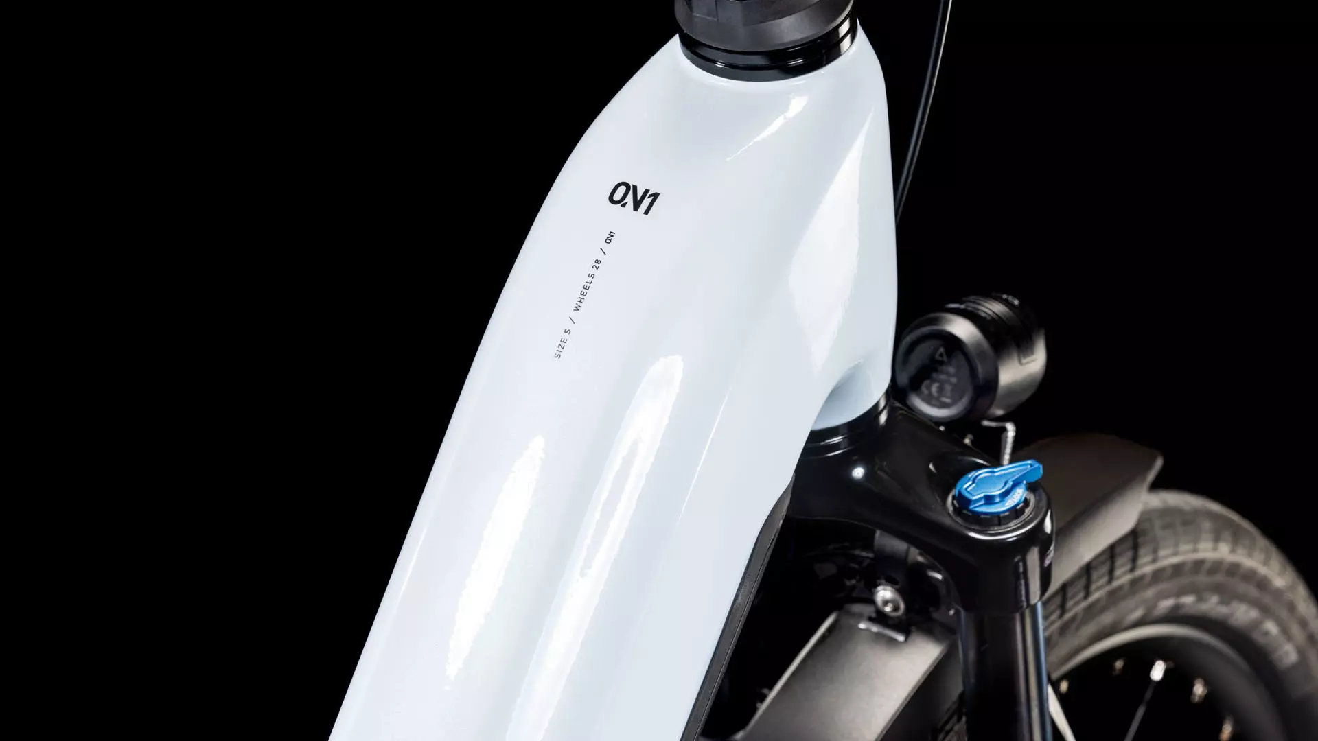 Cube Kathmandu Hybrid ONE 800 polarwhite´n´black 