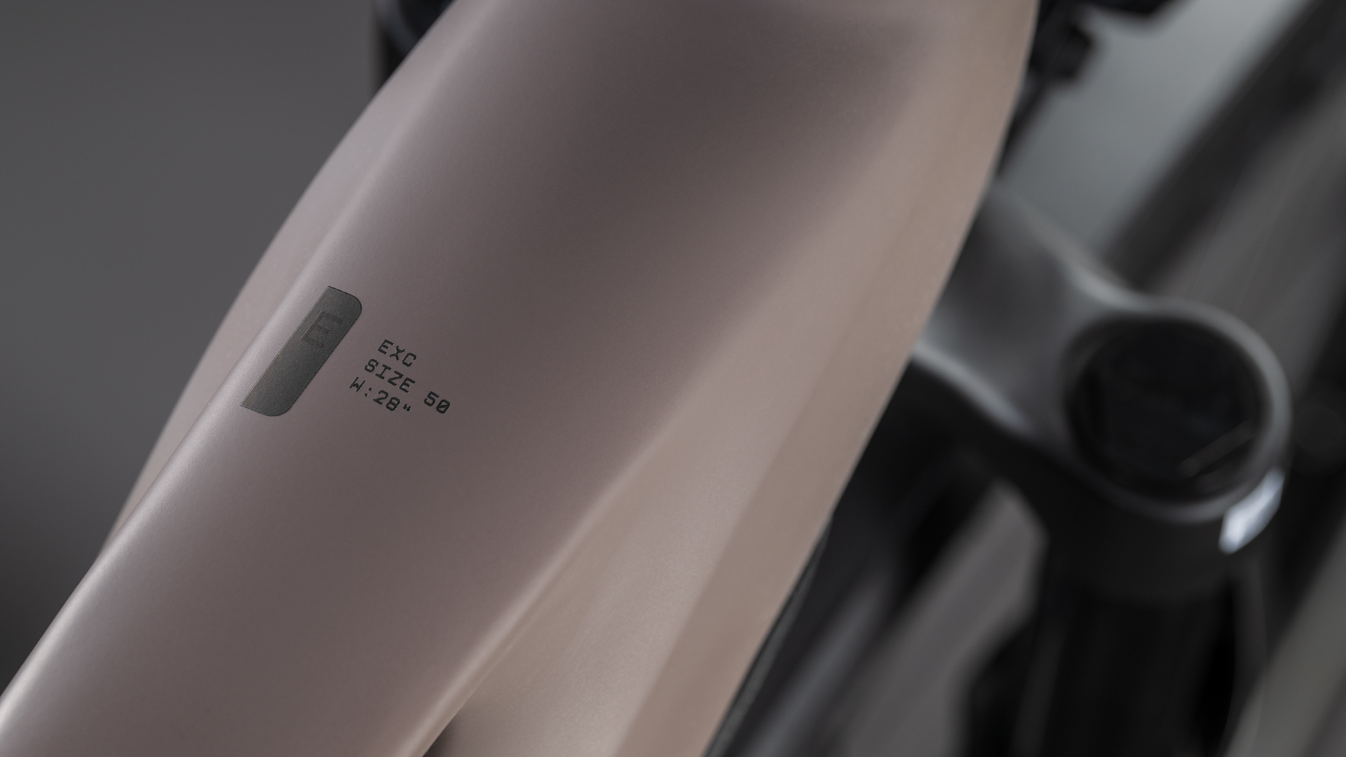 Cube Kathmandu Hybrid EXC 800 cedar´n´chrome UN3556 Fahrzeug mit Antrieb durch Lithium-Ionen- Batterien. Transport nach SV 388 und 666 ADR.