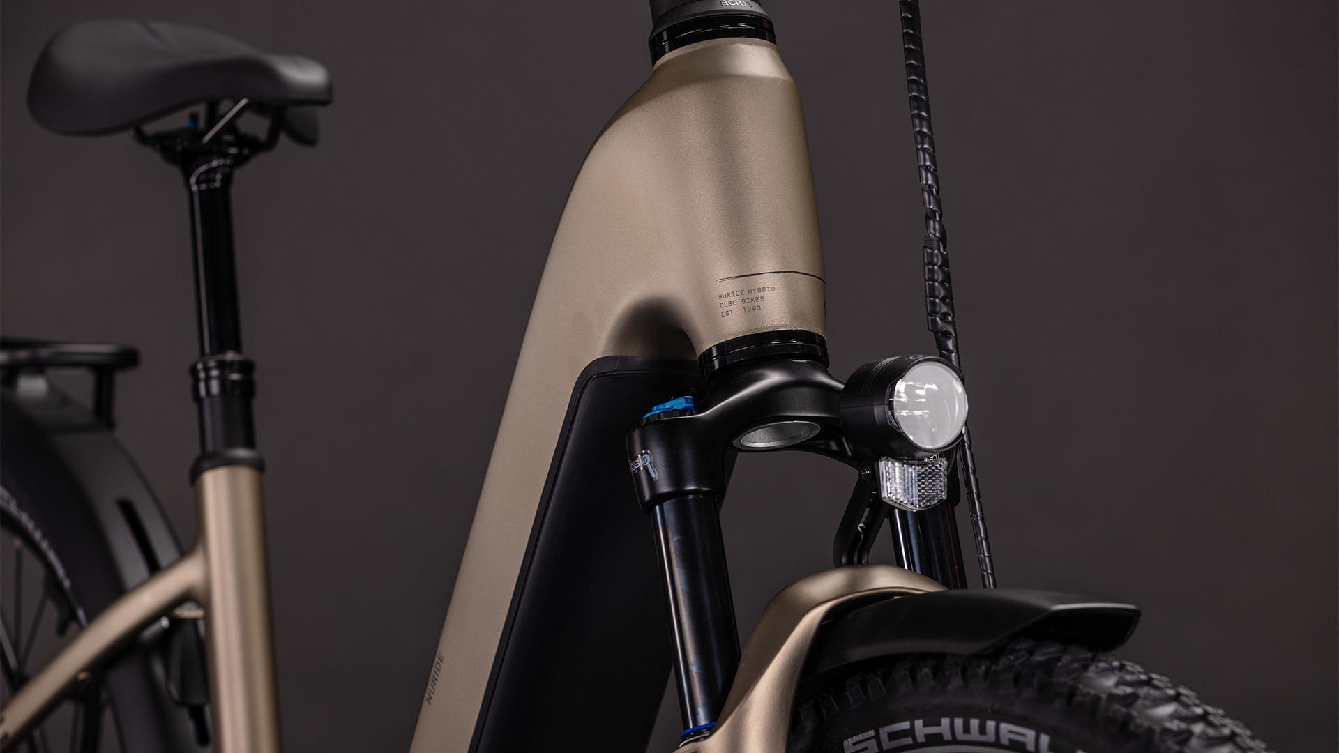 Cube Nuride Hybrid Pro 800 flashstone´n´chrome UN3556 Fahrzeug mit Antrieb durch Lithium-Ionen- Batterien. Transport nach SV 388 und 666 ADR.