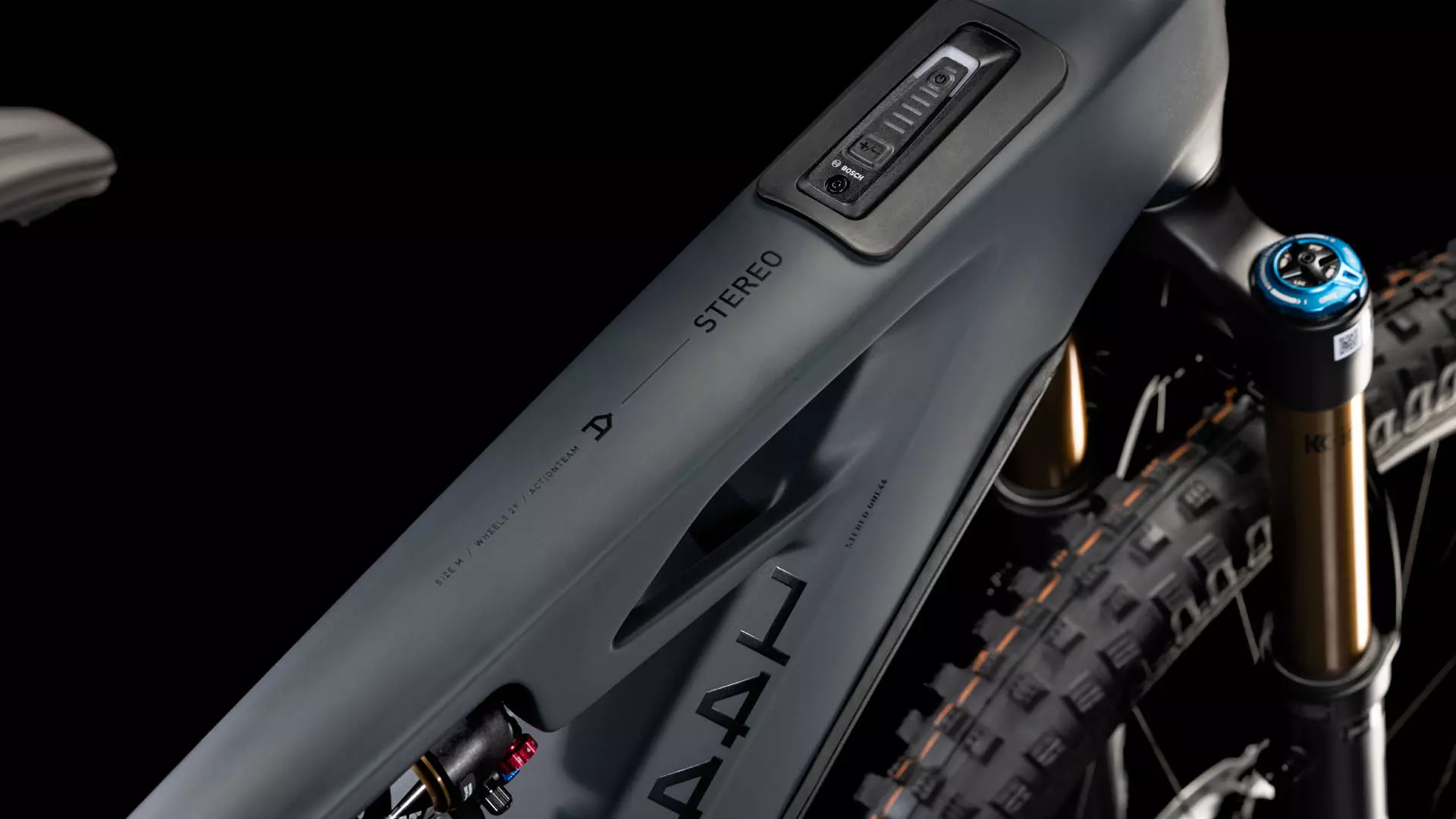 Cube Stereo Hybrid ONE44 HPC AT 800 carbon´n´gold 